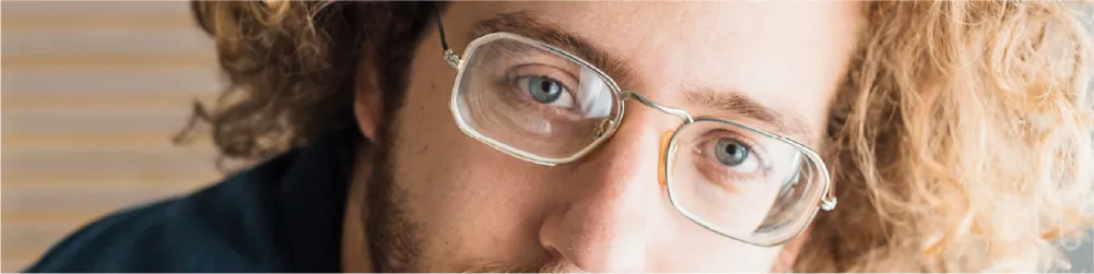 What Glasses Suit My Face? – Style Guide